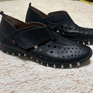Stylish Black Leather Loafers for Men